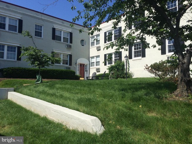 Building Photo - 416 Bashford Ln