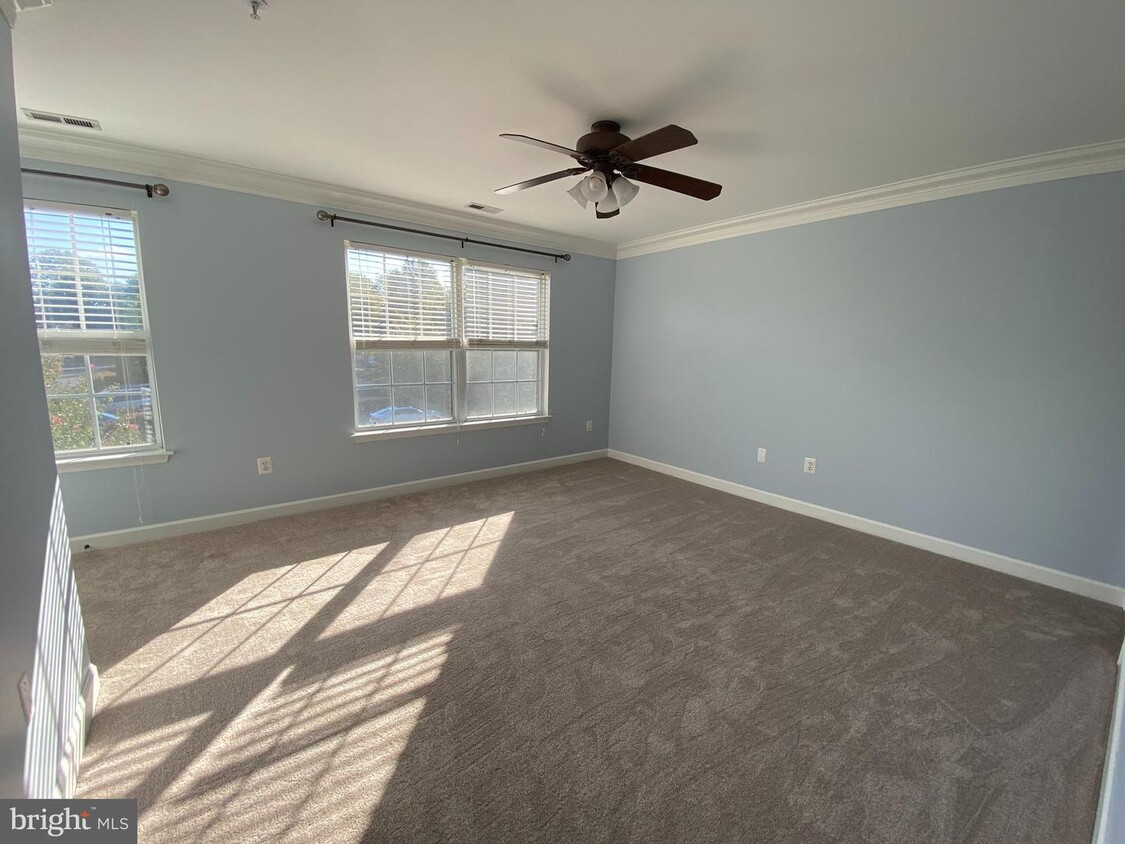Foto principal - 6336 Towncrest Ct