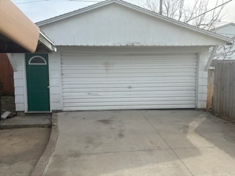 Foto principal - 2404 Wisconsin St SW