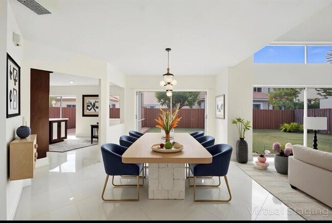 Foto del edificio - 11208 Rhapsody Rd