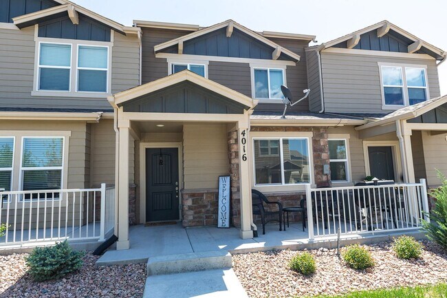 Building Photo - Townhouse Unit for Rent