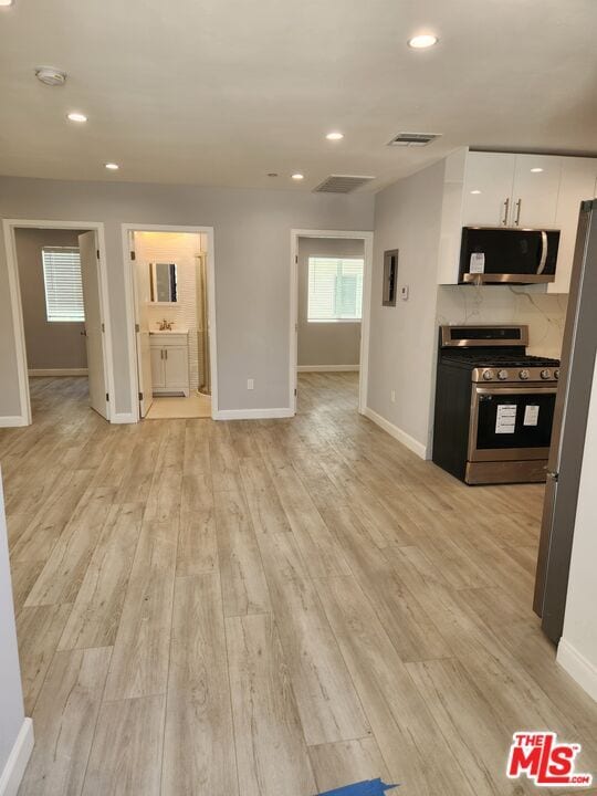 Building Photo - 4950 Topanga Canyon Blvd