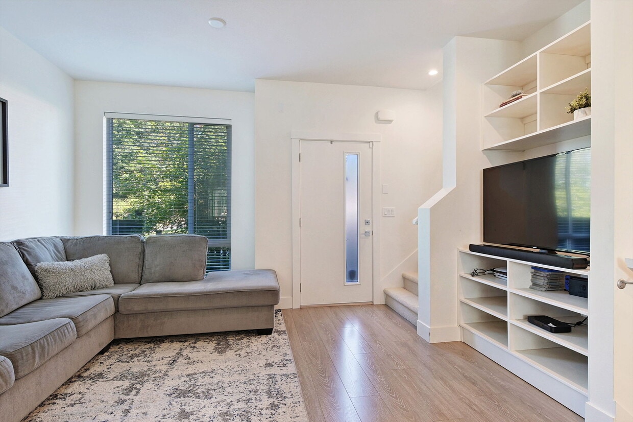 Photo principale - 16433-16419 19 Ave