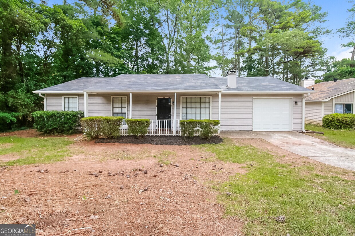 Primary Photo - 8170 Winewood Ct