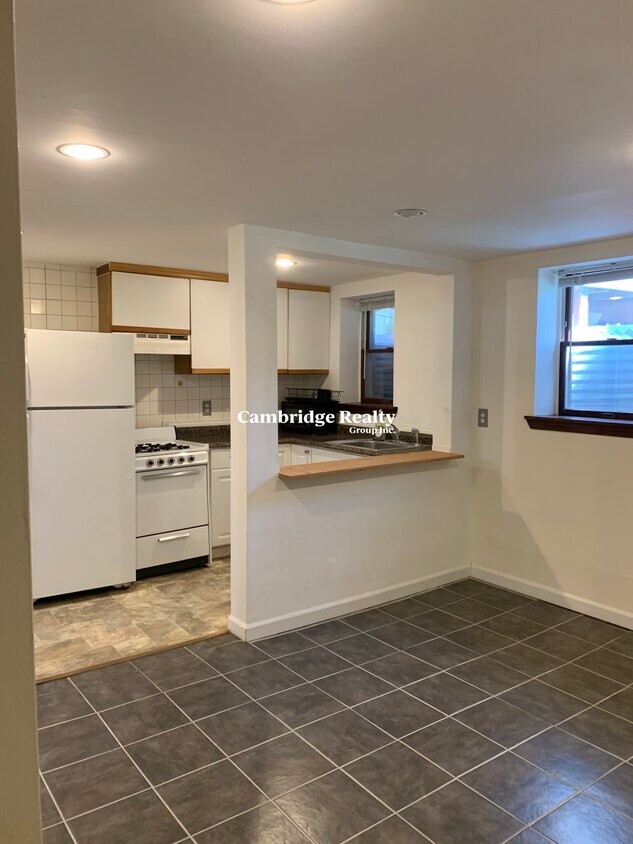 Foto principal - 266 Columbia St