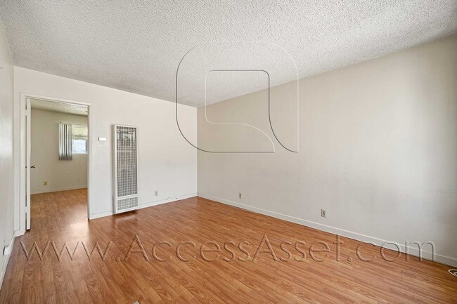 Building Photo - Lovely 55+ Senior Community Home With 1 Be...