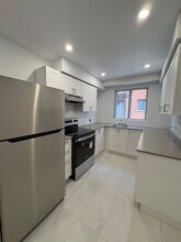 Building Photo - 4940 Edouard Montpetit Blvd