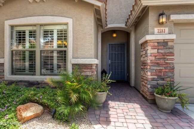 Foto del edificio - 3581 E Desert Moon Trl