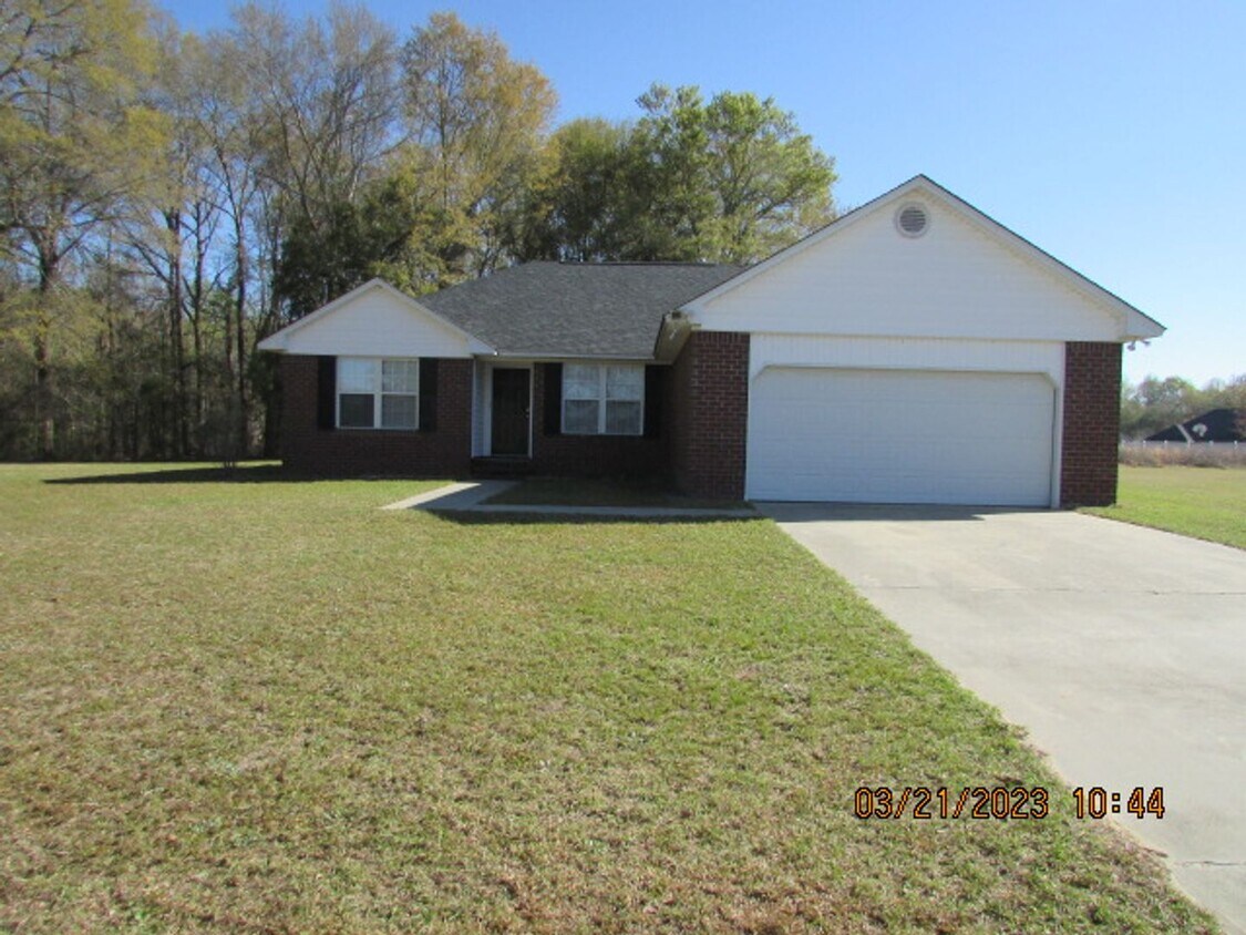 30 Vinca Ct, Sumter, SC 29154 House Rental in Sumter, SC