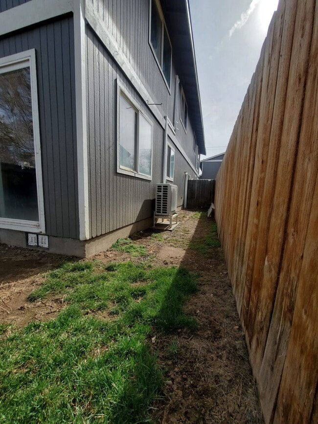 Foto del edificio - Quartz Ave 3plex/Ariserem-014