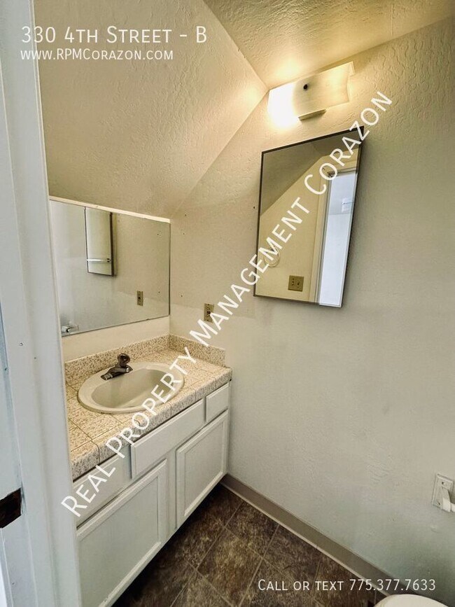 330 4th St Unit B, Sparks, NV 89431 Room for Rent in Sparks, NV