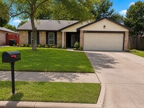 Building Photo - 12755 Brookglade Cir