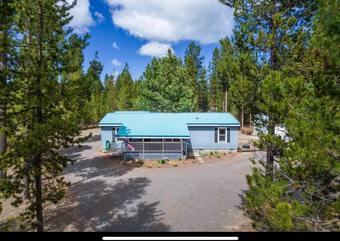 16230 Lava Dr, La Pine, OR 97739 House Rental in La Pine, OR