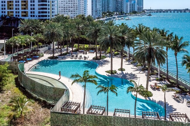 Flamingo South Beach Tower Apartments Miami Fl Building Photo Flamingo South Beach Tower