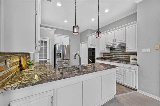 Building Photo - 909 San Saba Dr
