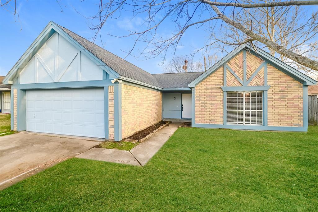 Primary Photo - 9903 Brookside Dr