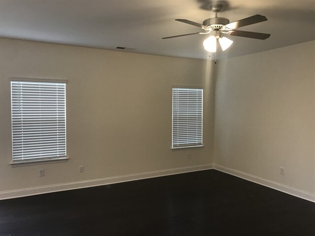 Building Photo - 1750 Mountain Oak Road