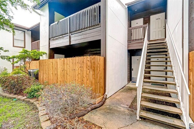 Building Photo - 2601 S Braeswood Blvd