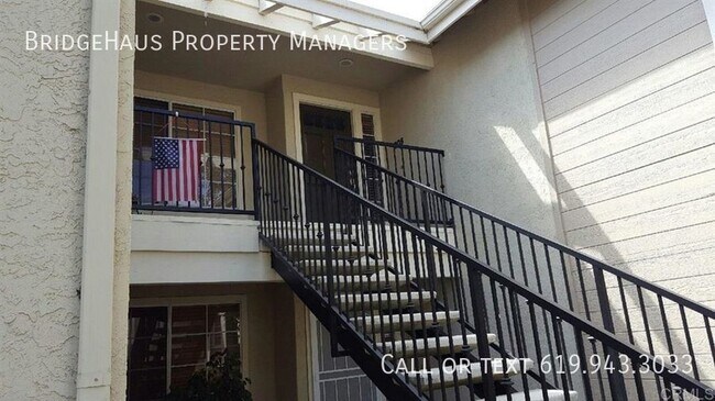 Building Photo - Welcome to your cozy oasis at 3505 Grove S...