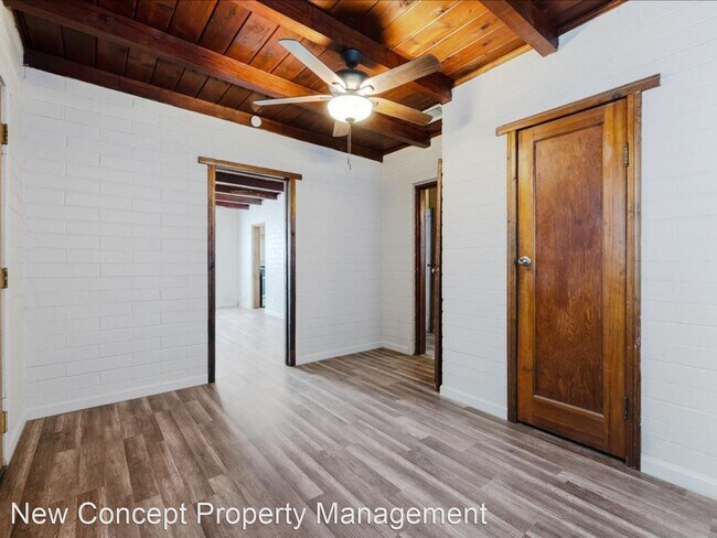 Building Photo - 2 br, 1 bath House - 5019 E. Fairmount