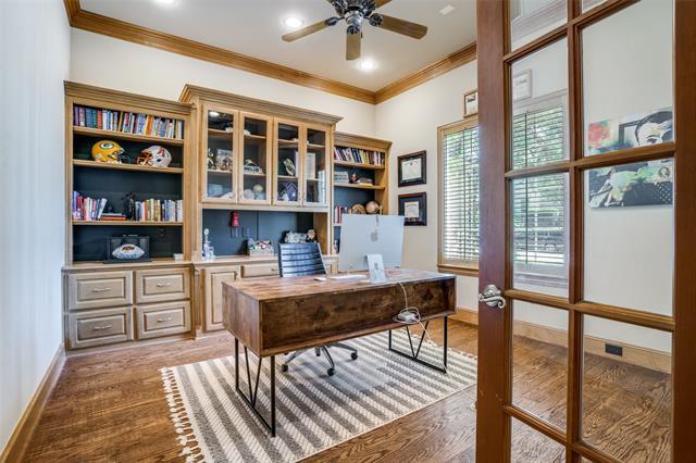 Building Photo - 5902 Arrowhead Dr