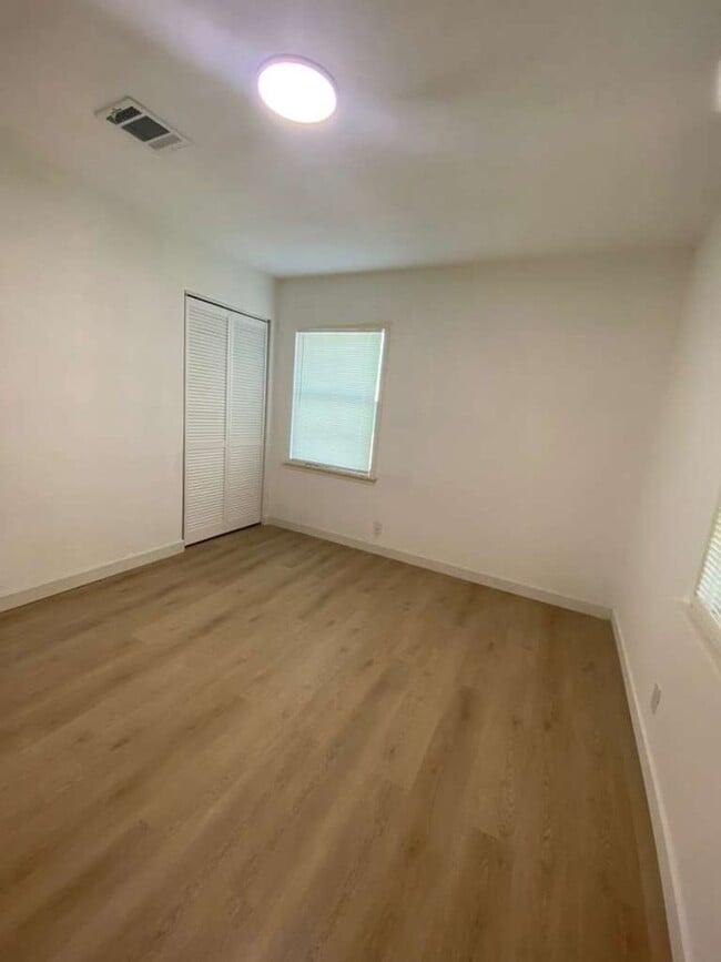 Photo - BEAUTIFUL HOME IN HOUSTON. MOVE IN READY!.