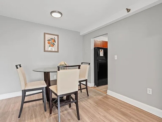 Foto del edificio - 2479 Peachtree Rd NE