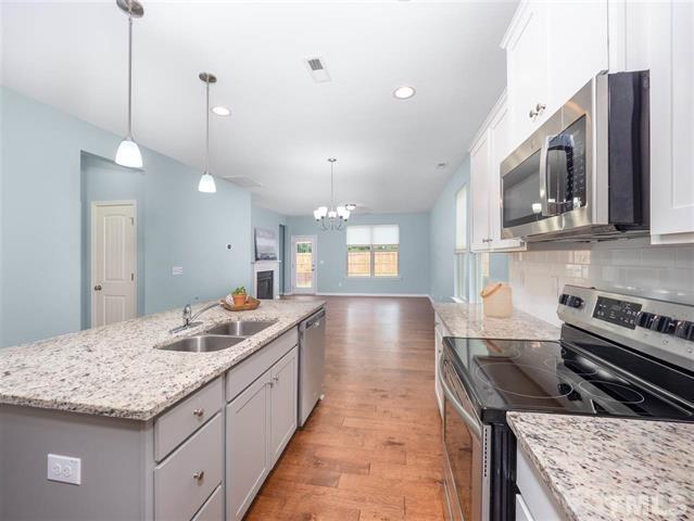 Building Photo - 304 Snughill Ct