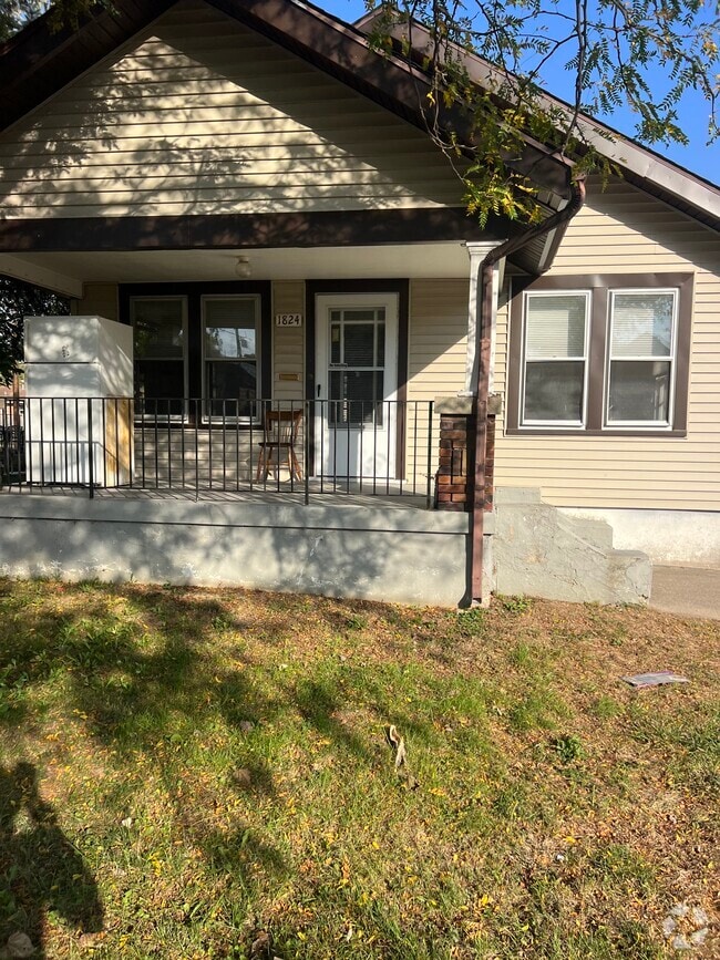 Greenmont Village Apartments for Rent with a Garage Dayton, OH 1