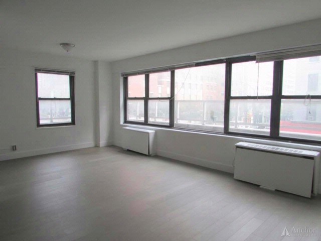 Foto del edificio - 120 E 34th St