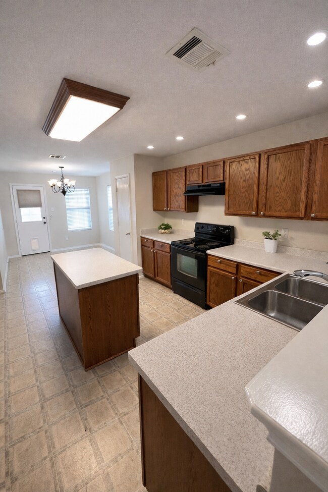 Foto del edificio - Summit at Bulverde Creek — 3 Bedrooms