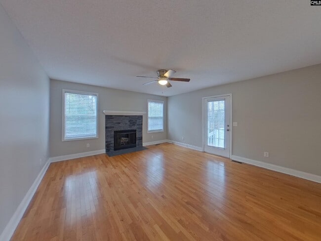 Foto del edificio - 8737 Windsor Lake Blvd