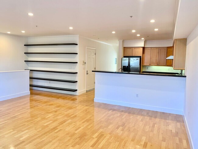 Foto del edificio - Potrero Hill 2 Level (2 bed/2.5 bath) Cond...