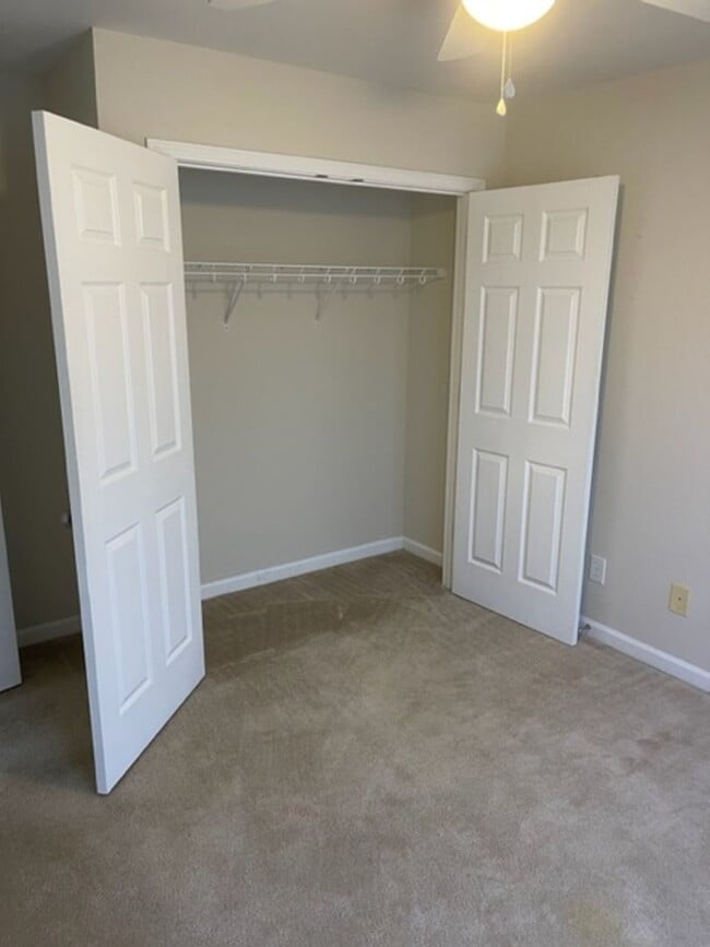 Building Photo - Cobblestone Trace- Oxford's Premier 55+ Co...