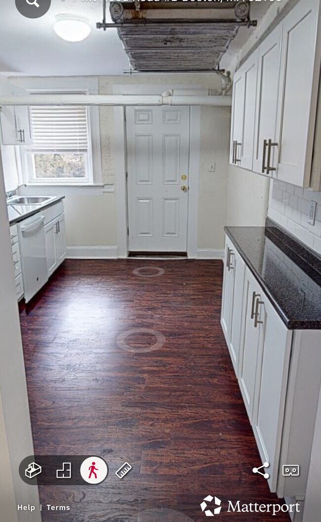 Foto del edificio - 14 Mount Hood Rd