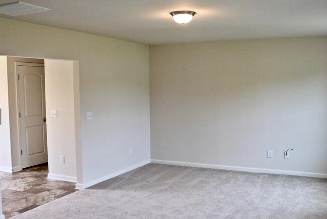 Foto del edificio - NEW LISTING!!!!!