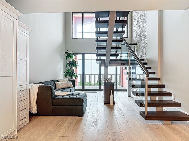 Foto del edificio - 2745 First St