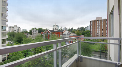 Building Photo - 1465 W 12th Ave