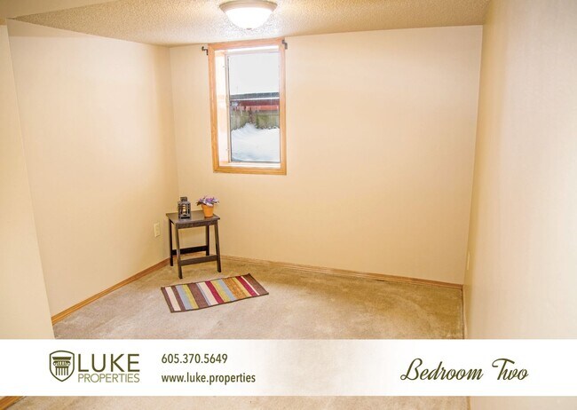 Foto del edificio - 1424 E 4th St