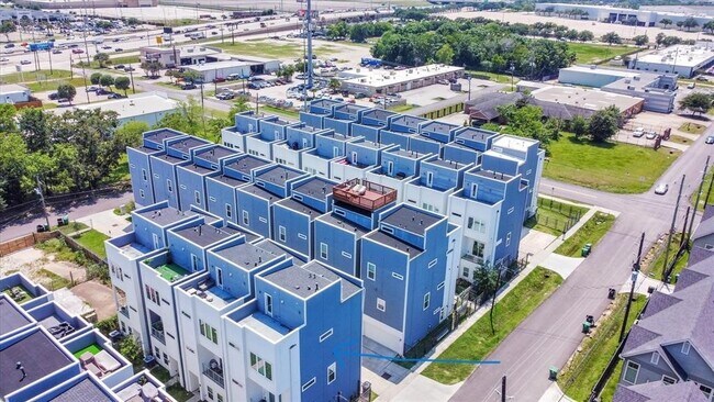 Foto del edificio - 2114 Engelmohr St