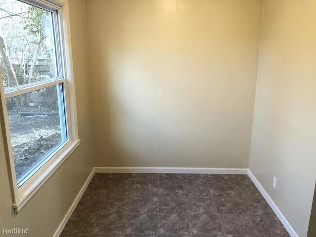 Building Photo - 1148 N Terrace Dr
