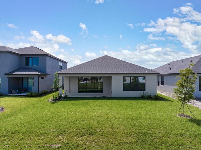 Foto del edificio - 15297 Shady Palms Ln