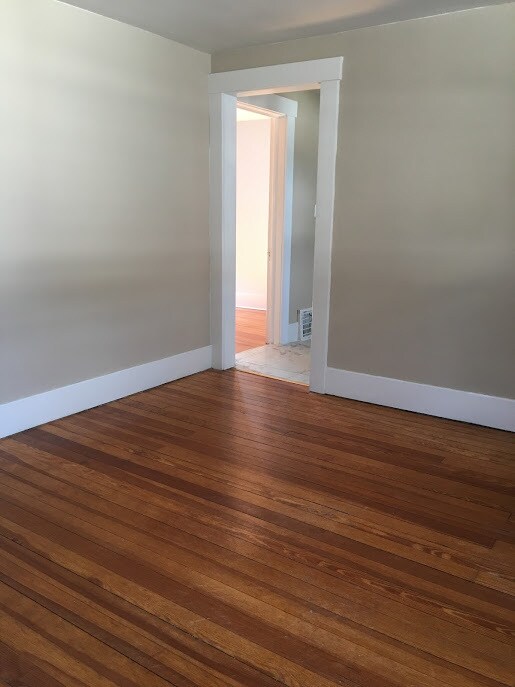 Sala de estar - 714 W Liberty St