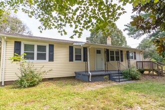 Building Photo - 3925 Phelps Rd