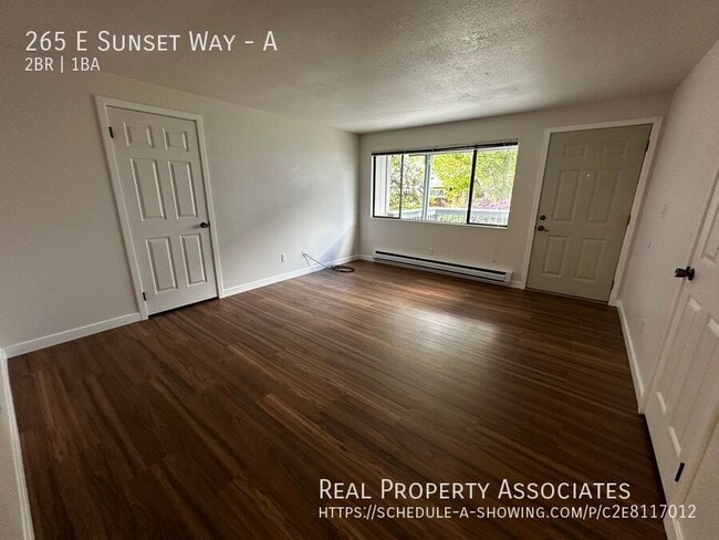 Building Photo - 265 E Sunset Way