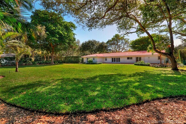 Building Photo - 5285 SW 84th St