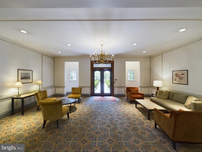 Foto del edificio - 3051 Idaho Ave NW