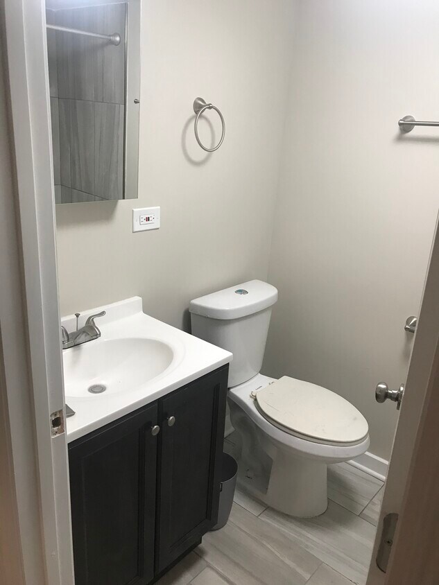 Bathroom - 7924 South Champlain Avenue