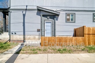 Building Photo - 12901-1123A 123a St NW