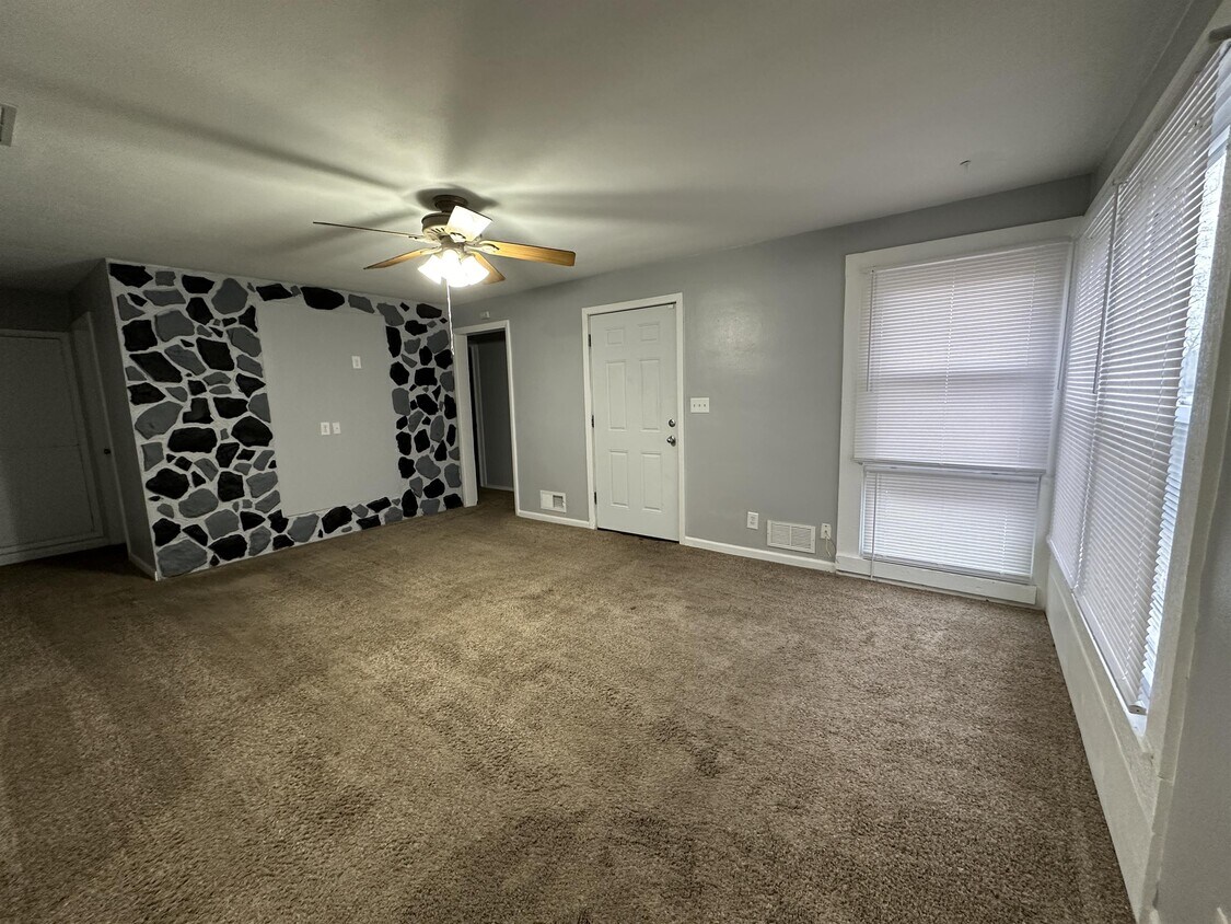 1315 Barton Blvd, Rockford, IL 61103 House Rental in Rockford, IL